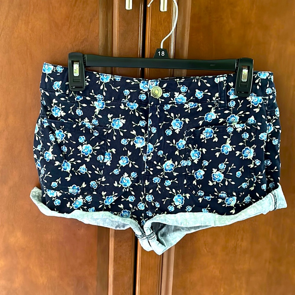 So Floral Shorts